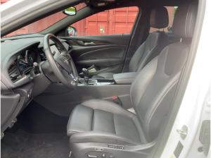 Opel Insignia B ST 2.0 CDTI Bus. Dachträger/Dachbox