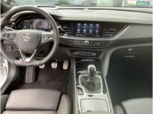 Opel Insignia B ST 2.0 CDTI Bus. Dachträger/Dachbox