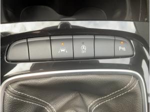 Opel Insignia B ST 2.0 CDTI Bus. Dachträger/Dachbox