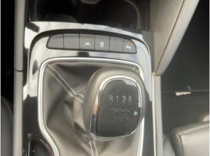 Opel Insignia B ST 2.0 CDTI Bus. Dachträger/Dachbox