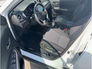 Suzuki Vitara 1.5 COMFORT PLUS ALLGRIP AGS NAVI BLUETOOTH *5 JAHRE GARANTIE*
