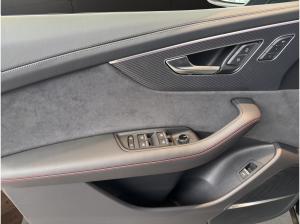 Audi RS Q8 SUV performance AHK / PANO / HUD / MASSAGE / Assistenzpaket Plus / LASERLICHT