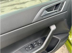 Volkswagen Taigo R-Line 1.0 TSI OPF DSG *AHK*IQ.Light*Allwetter* !! sofort verfügbar !!