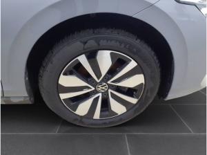 Volkswagen Golf VIII Goal 1.5 TSI AHK NAVI CARPLAY ACC GJR
