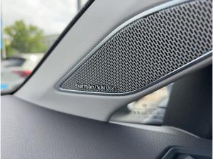Volkswagen Golf VIII Life 1.5 TSI DSG LED PANO HARMAN TRAVEL