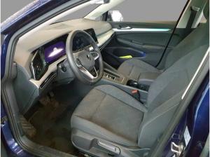 Volkswagen Golf VIII 1.0 eTSI DSG Life Navi Kamera LED APP ACC
