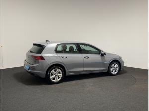 Volkswagen Golf VIII 2.0 TDI DSG Life CarPlay ACC LED Navi