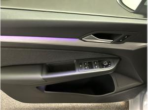 Volkswagen Golf VIII 2.0 TDI DSG Life CarPlay ACC LED Navi