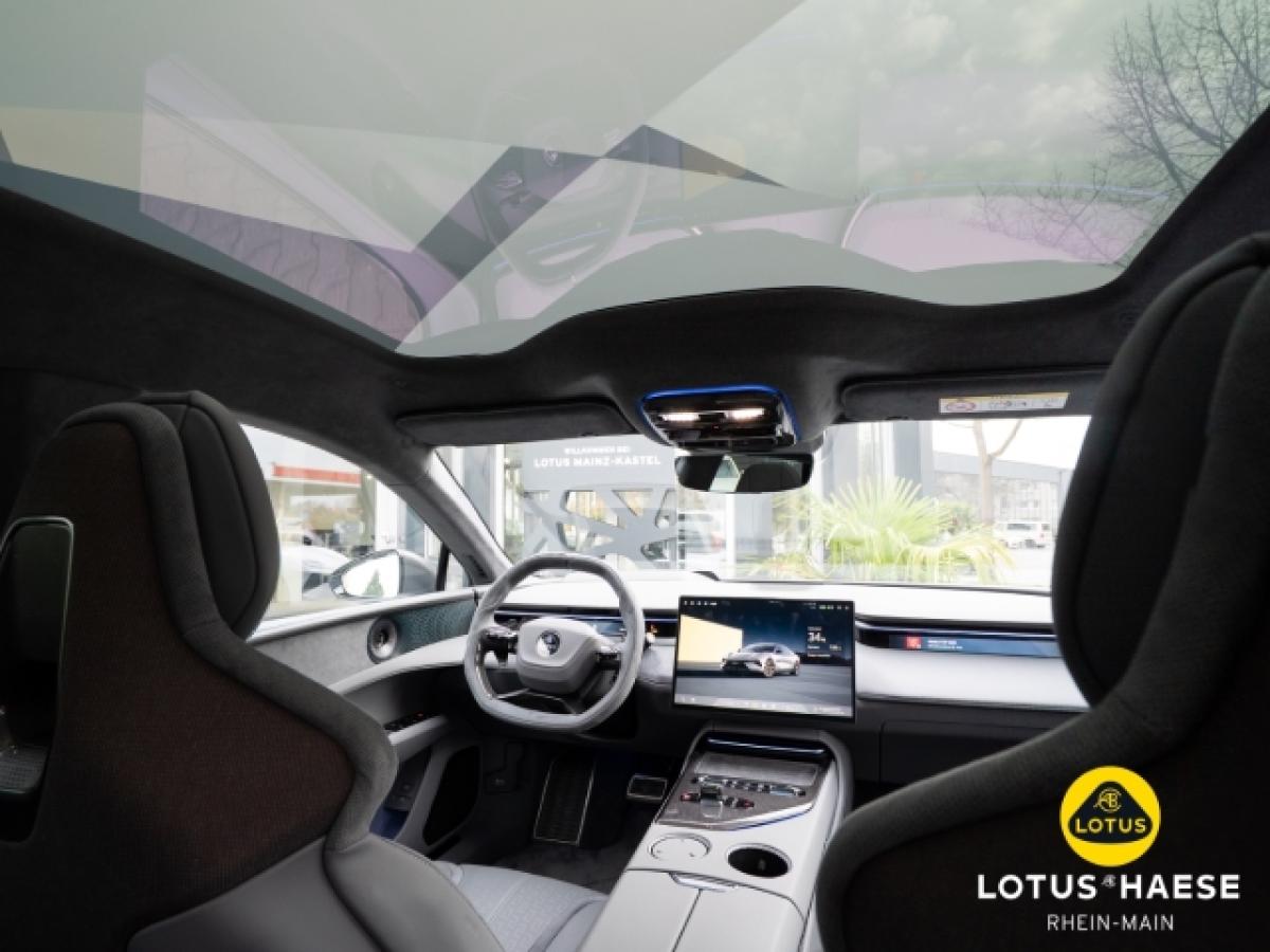 Lotus Emeya