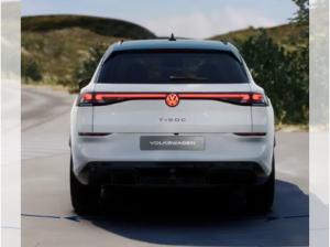 Volkswagen T-Roc R-Line 1.5 eTSI 150 PS DSG BLACK STYLE*MATRIX*AHK*PANO*STANDHZG*NAV*51.255€*