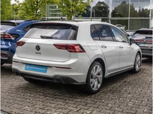 Volkswagen Golf VIII 1,5TSi DSG GTE 18Zoll BlackStyle R-Kamera ACC LED-Plus