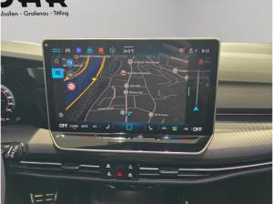 Volkswagen Golf VIII R-line (AHK.Kamera.Navi) 2.0l TDI DSG