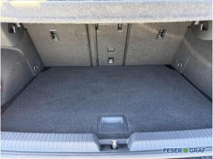 Volkswagen Golf VIII R 2.0 TSI AKRA PANO IQ LIGHT NAVI KAM