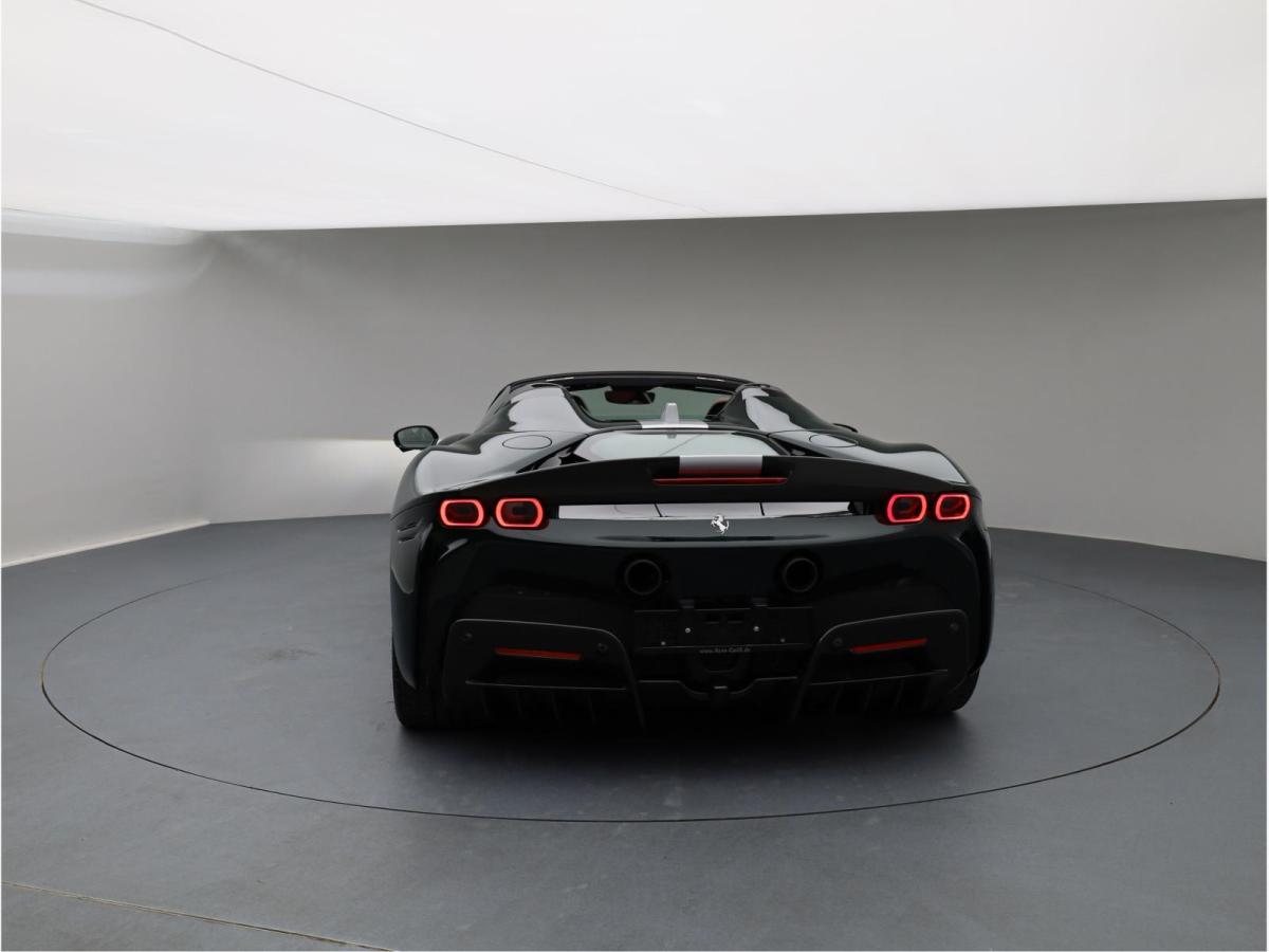 Ferrari SF90