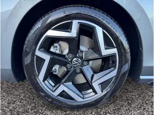 Volkswagen Passat Var. R-Line 4Motion TSI DSG|AHK|el.HECK