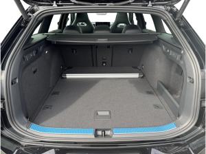 Volkswagen Passat Var. R-Line 4Motion TSI DSG|AHK|el.HECK