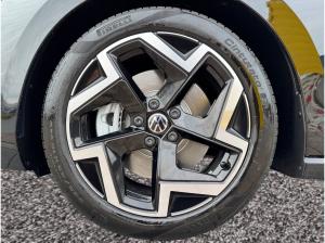 Volkswagen Passat Var. R-Line 4Motion TSI DSG|AHK|el.HECK