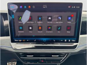 Volkswagen Passat Var. R-Line 4Motion TSI DSG|AHK|el.HECK