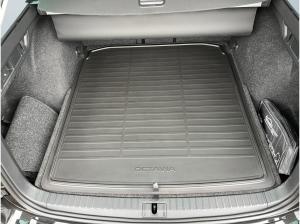 Skoda Octavia Combi Selection 2.0 TDI DSG Matrix-LED