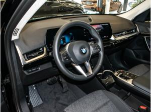 BMW X1 sDrive18i Pano + DApl. + DA + TravelPaket