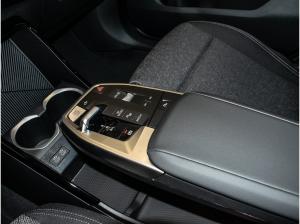 BMW X1 sDrive18i Pano + DApl. + DA + TravelPaket