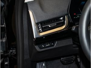 BMW X1 sDrive18i Pano + DApl. + DA + TravelPaket