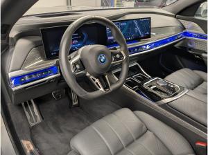 BMW i7 eDrive50 M Sport Fond Entertainment B&W SkyLounge