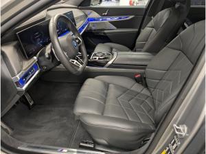 BMW i7 eDrive50 M Sport Fond Entertainment B&W SkyLounge
