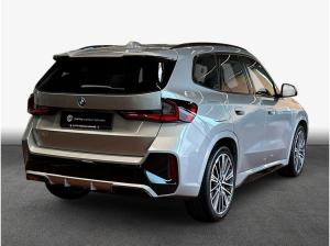 BMW iX1 xDrive30 M Sportpaket , 5-türig (Strom)