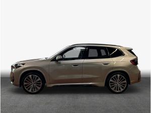 BMW iX1 xDrive30 M Sportpaket , 5-türig (Strom)