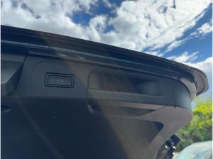 Volkswagen Passat Variant 2.0 TDI DSG Business Navi LED SHZ