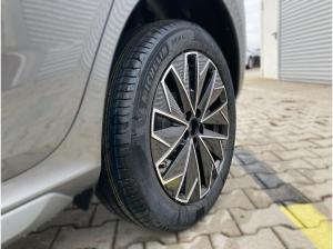 Skoda Kamiq Tour 1.0 TSI LED.LaneA.Temp.SmrtLink.AHK.PDC.DAB+.FrontA