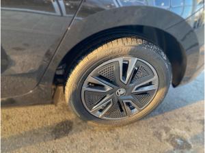 Skoda Fabia Tour 1.0TSI LED.NAV.WINTER.VC.KAM.KESSY.AHK.LaneA.SUNSET.DAB+