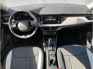 Skoda Kamiq Tour 1.0 TSI LED.LaneA.Temp.SmrtLink.AHK.PDC.DAB+.FrontA