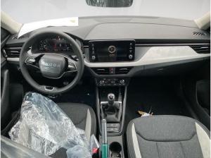 Skoda Kamiq Tour 1.0 TSI LED.LaneA.Temp.SmrtLink.AHK.PDC.DAB+.FrontA