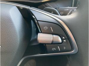 Skoda Fabia Tour 1.0TSI LED.NAV.WINTER.VC.KAM.KESSY.AHK.LaneA.SUNSET.DAB+