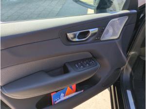 Volvo XC60 T8 Recharge Ultra Black Edition Plug-In Hybri