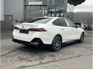 BMW i5 eDrive40 Limousine ABVERKAUF !