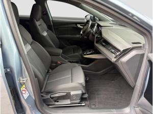 Audi Q4 e-tron qu 5JGAR StHzg PDC SHZ Assists