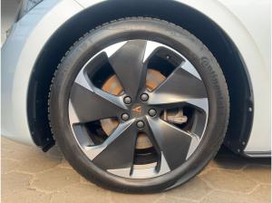Cupra Born Waermepumpe Kamera Head-up