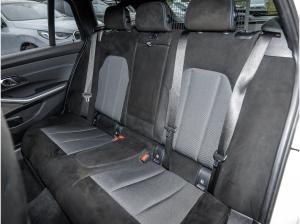 BMW 330 330e Touring