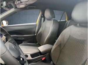 Volkswagen T-Roc R-Line 1.5 eTSI DSG R-KAMERA ParkAssist