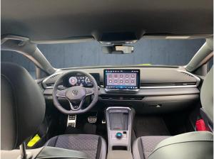 Volkswagen T-Roc R-Line 1.5 eTSI DSG R-KAMERA ParkAssist