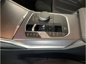 BMW 330 i xDrive Touring M Sport AHK