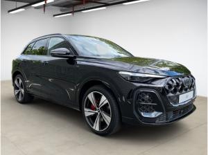 Audi Q5 SUV edition one mit Akzenten mythosschwarz e-