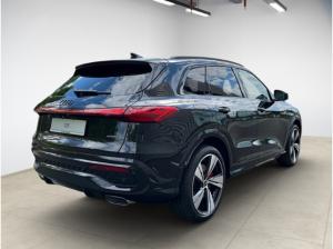 Audi Q5 SUV edition one mit Akzenten mythosschwarz e-
