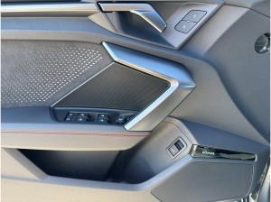 Audi RS3 RS 3 Limousine S tr Vmax280 RS-Abgas PANO Matrix
