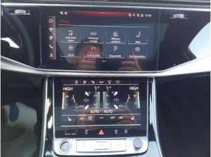 Audi Q7 S line HUD*PANO*AHK*7SITZER*MATRIX*LEDER*RFK*21LM*5J GAR