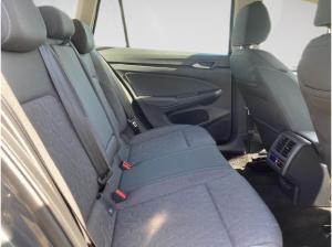 Volkswagen Golf VIII Variant LIFE 1.5TSI NP.39T 5JG.KAMERA.EASY-OPEN.HEAD-UP