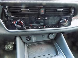 Nissan Qashqai Tekna 1.3 DIG-T Mild-Hybrid AT (B)
